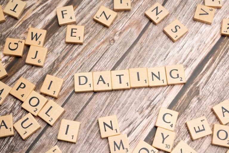 lauren compton dating history overview