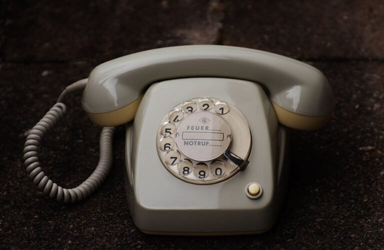 understanding difficulties with 818 383 3907 contact issues